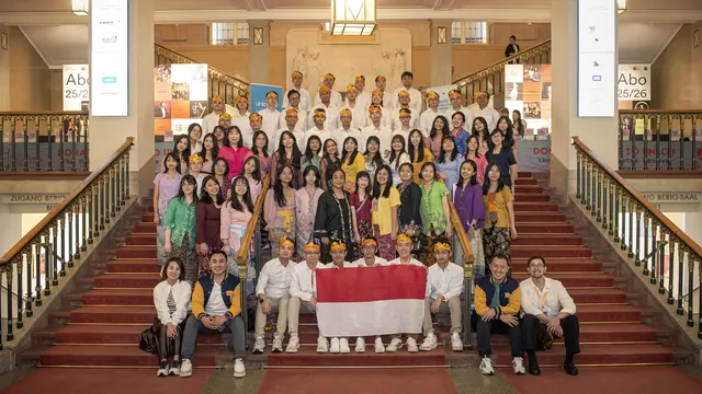 084295700_1752564097-ROK_3234R.jpg