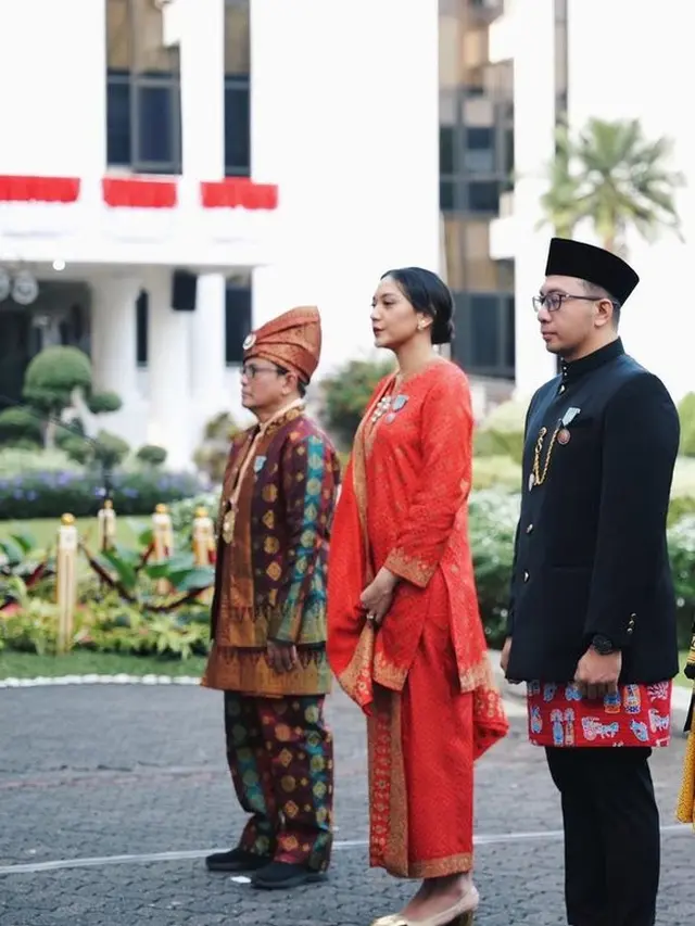 [Fimela] Putri Tanjung