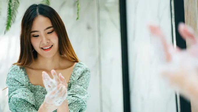 Jangan Dilupakan, Ini Serba-Serbi Perawatan Kulit Tangan agar Terbebas dari Kering dan Kasar