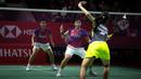 Pebulutangkis ganda putri Indonesia, Apriyani Rahayu/Siti Fadia Silva Ramadhanti bertanding melawan wakil Thailand, Jongkolphan Kitiharakul/Rawinda Prajongjai pada laga perempatfinal Indonesia Masters 2023 di Istora Senayan, Jakarta, Jumat (27/01/2023). Apri/Fadia kalah dengan skor 21-16, 17-21, 18-21. (Bola.com/Bagaskara Lazuardi)