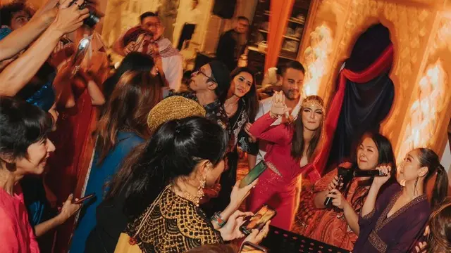 Nia Ramadhani dalam acara Arabian Night (Instagram/ramadhaniabakrie)