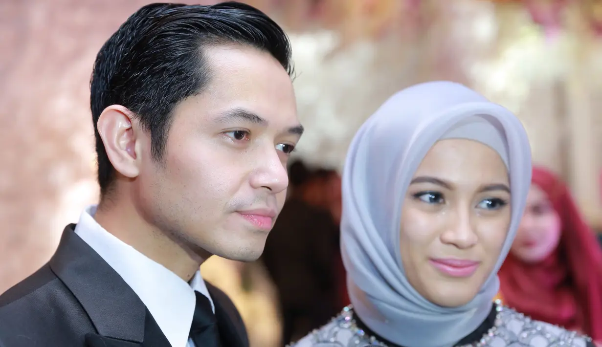 Dari pernikahannya, ia telah dikaruniai seorang buah hati yang diberi nama Muhammad Dirgantara Ariendra Harlino. Dude mengatakan tidak akan menunda untuk anak keduanya. (Galih W. Satria/Bintang.com)