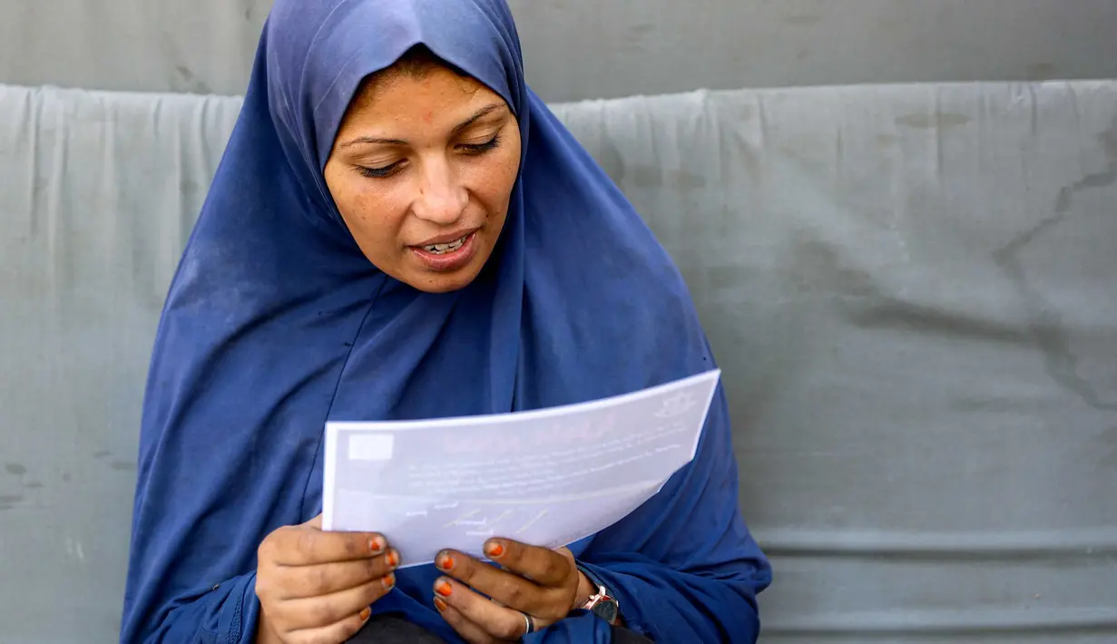 Israel juga telah meningkatkan serangan udaranya terhadap kota tersebut sebagai persiapan untuk operasi pengambilalihan. (Omar AL-QATTAA/AFP)