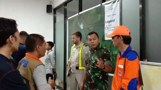 Helikopter Bom Air Mulai Beroperasi Atasi Kebakaran di Pegunungan Ijen   