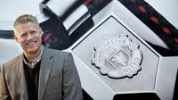 Schmeichel Ragukan MU Pertahankan Gelar