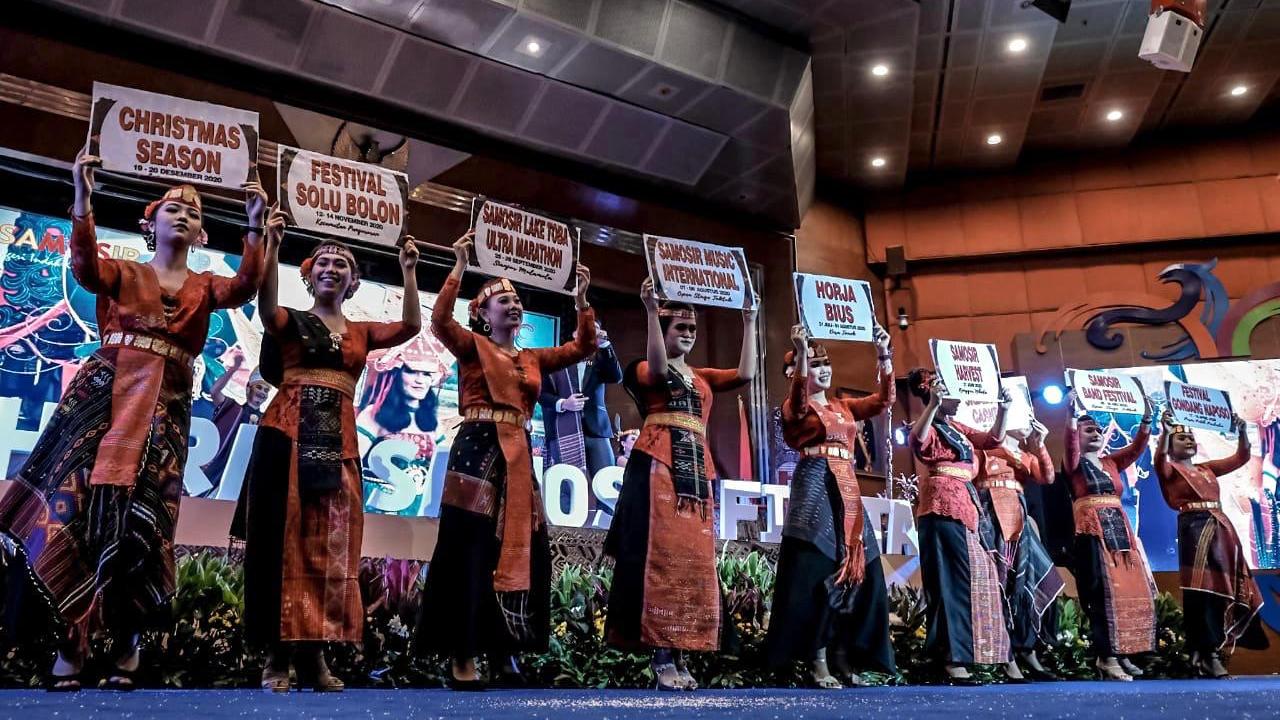 Promosikan Danau Toba ke Dunia, Samosir Siapkan 11 Event Spektakuler