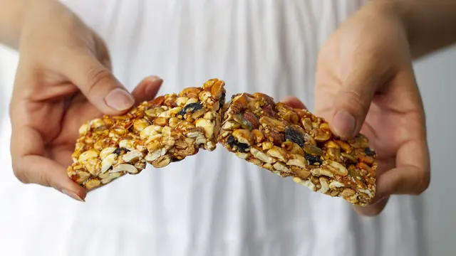 Ngemil Tanpa Takut Gula Berlebih, Rekomendasi 3 Olahan Snack Bar Homemade