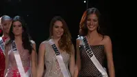 Gaun Malam Kejora yang digunakan oleh Kezia Warouw pada Pre Eliminary Competition, Miss Universe 2016, Kamis (26/1/2017)