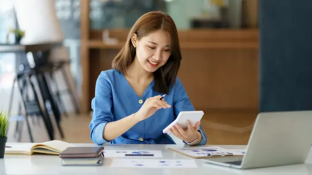 Resolusi Merdeka Finansial Generasi Z