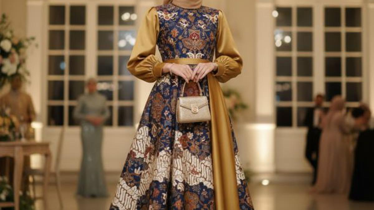 7 Model Gamis Batik Formal, Elegan dan Anggun untuk Penampilan Memikat