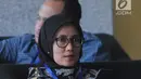 Bupati Lebak Iti Octavia Jayabaya saat mendatangi Gedung KPK di Jakarta, Kamis (15/11). Iti berkonsultasi mengenai pencegahan korupsi di Lebak. (Merdeka.com/Dwi Narwoko)