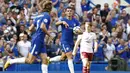 Alvaro Morata. Striker yang didatangkan Chelsea dari Real Madrid pada 2017/2018 ini langsung mencetak gol di laga debutnya di pekan ke-1 Liga Inggris saat menjamu Burnley, 12 Agustus 2017. Ia memperkecil skor 1-3 pada menit ke-69. Hasil akhir Chelsea kalah 2-3. (Foto: AFP/Ian Kington)