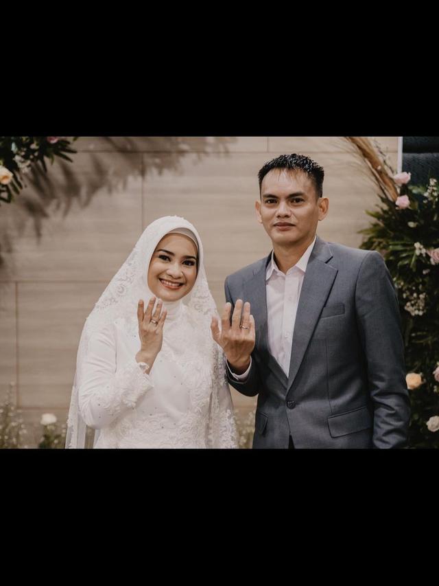 Momen Pernikahan Ikke Nurjanah dan Karlie . (Sumber: Instagram/@ikkenurjanah0518 )