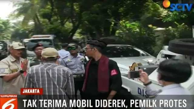 Mobil-mobil yang terjaring operasi gabungan Dishub, Dinas Perhubungan, Satpol PP, Polri, dan TNI ini terbukti parkir sembarangan di kawasan Pondok Pinang Mas.