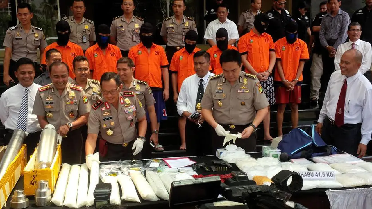 20151123-Anggota TNI-Pil Happy Five-Jakarta