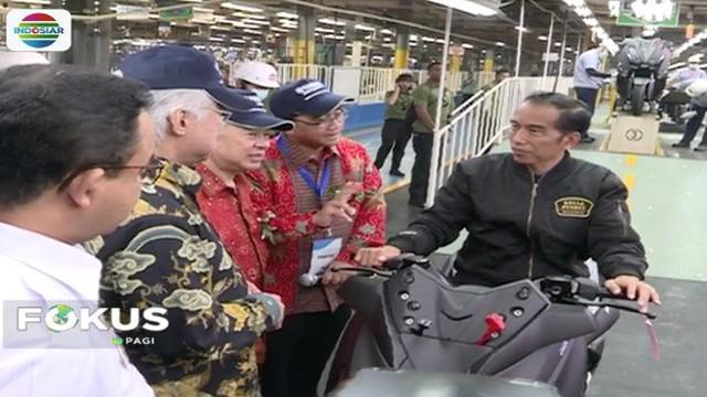 Untuk merayakan pencapaian ekspor sepeda motor, Presiden Jokowi kunjungi pabrik Yamaha di Pulogadung, Jakarta Timur.