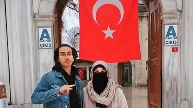 Umi Pipik dan Abizar (Foto: Instagram/@abizar73)