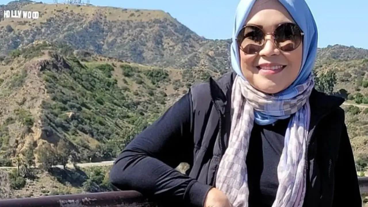 8 Potret Liburan Ibu Ayu Ting Ting di LA Tanpa Anak dan Suami, Seru Banget