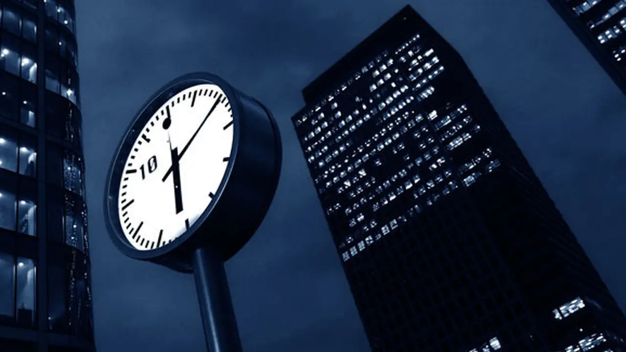 (c) shutterstock