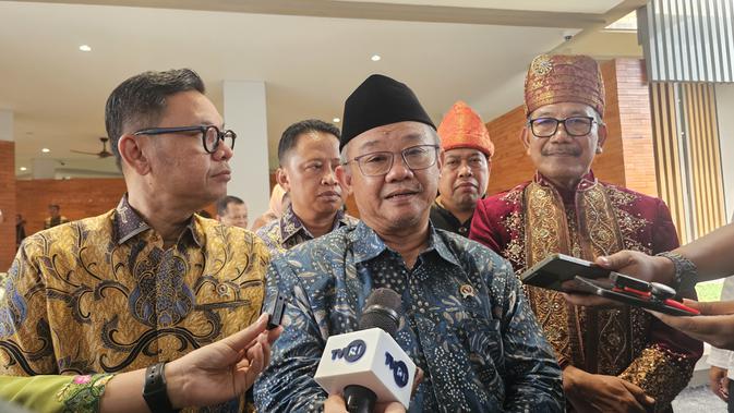 Mendikdasmen Bicara Nasib 237 Ribu Guru Honorer Tahun Depan