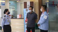 Imigrasi Bandara Soekarno-Hatta miliki klinik untuk swab. (Liputan6.com/Pramita Tristiawati)