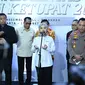 Direktur Utama Pertamina Nicke Widyawati memberikan keterangan kepada awak media mengenai kesediaan pasokan BBM pada saat dan setelah Idul Fitri 1445 H sesaat setelah Rapat Koordinasi Lintas Sektoral Operasi Ketupat 2024 di Birawa Assembly Hall, Bidakara, Jakarta. Senin (26/03/2024).