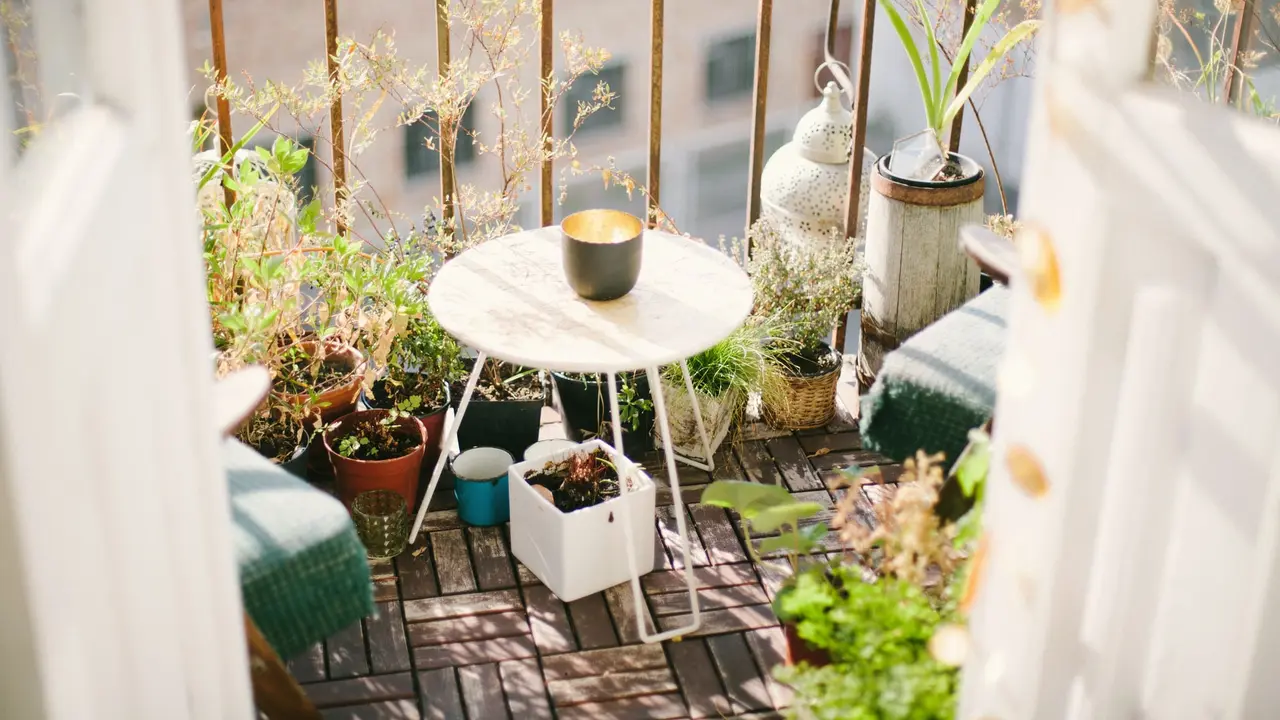 Ilustrasi Balkon