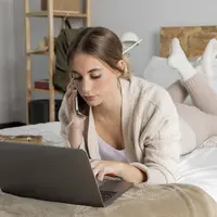 illustrasi wanita bekerja&nbsp;