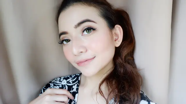 7 Pesona Rizkina, Kakak Rizky Nazar yang Curi Perhatian