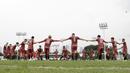 Pemain Persija Jakarta saat melakukan latihan jelang laga Liga 1 di Lapangan ABC, Senayan, Jakarta, Sabtu (08/12). Persija akan berhadapan dengan Mitra Kukar. (Bola.com/M Iqbal Ichsan)