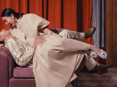 Hubungan Brandon dan Dhika yang telah terjalin sejak Juni 2022. Dua tahun pacaran, Brandon melamar Dhika pada April 2024 di Jepang. Pada 15 Februari 2025, acara pertunangan Brandon dan Dhika digelar. Sudah lakukan prewedding, banyak yang memuji keindahan foto-foto prewedding tersebut dan berharap dapat segera menyaksikan pernikahan Brandon dan Dhika. (Liputan6.com/IG/@brandonsalim)
