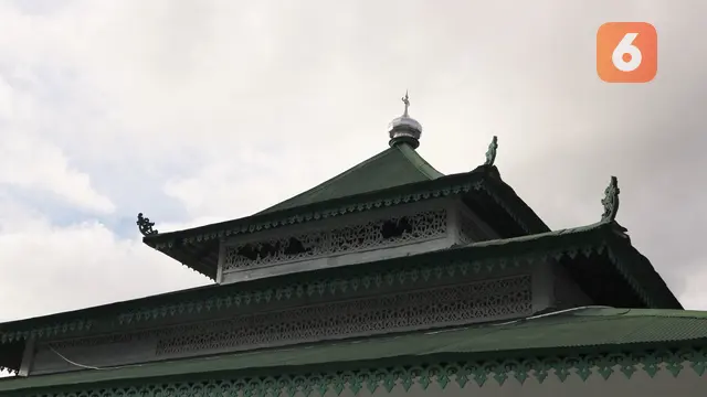 Atap Masjid Al Amin yang disebut peneliti bergaya arsitektur cina