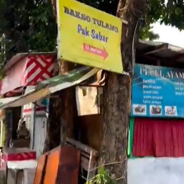 Lokasinya Tersembunyi, Warung Bakso Unik Habiskan 100 Kg Tulang Ayam dalam Sehari