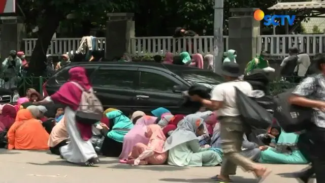 Para pendemo yang datang berasal dari sejumlah wilayah. Salah satunya warga dari wilayah Cikupa, Tangerang.