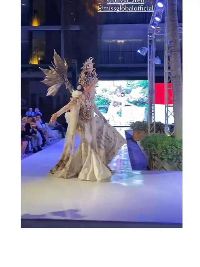 7 Pesona Olivia Aten dalam Kostum Nasional di Miss Global 2022, Menawan
