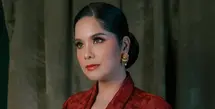 Di momen spesial Hari Kartini, Annisa Pohan mempersembahkan sebuah penampilan yang begitu memukau.   [@annisayudhoyono].