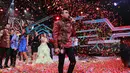 Suasana panggung begitu  meriah ketika sebuah nama lahir sebagai pemenangnya. Perasaan bahagia bercampur haru sangat begitu terasa di panggung megah tersebut. (Adrian Putra/Bintang.com)