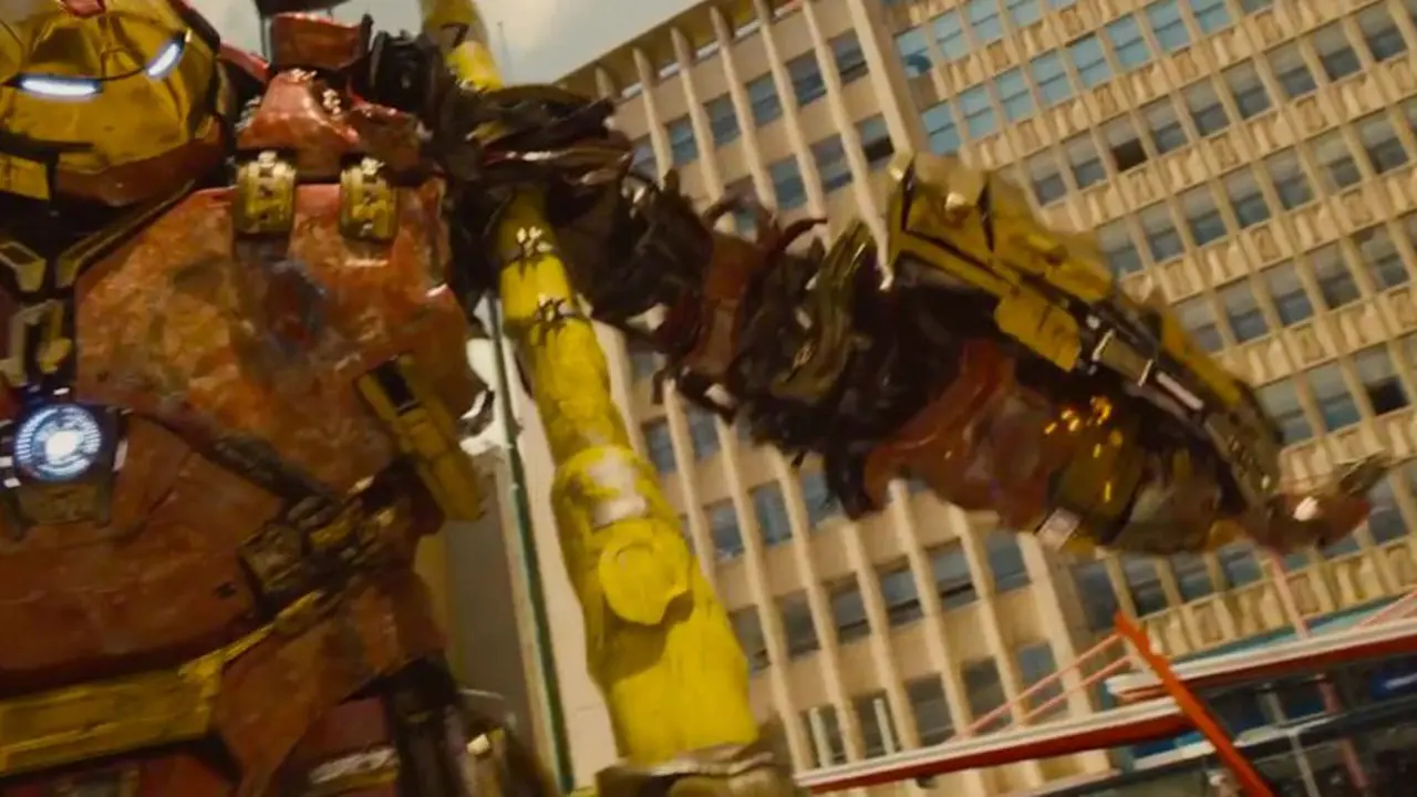 6 Adegan Potong Tangan di Film Marvel yang Mirip Star Wars V