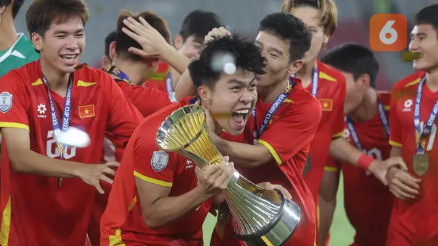 Foto: Selebrasi Pemain Vietnam saat Pastikan Hattrick Juara Piala AFF U-23