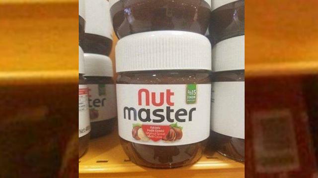 Karena tak mau susah-susah memikirkan strategi pemasaran, ada jalan pintas yang ditempuh beberapa kalangan.