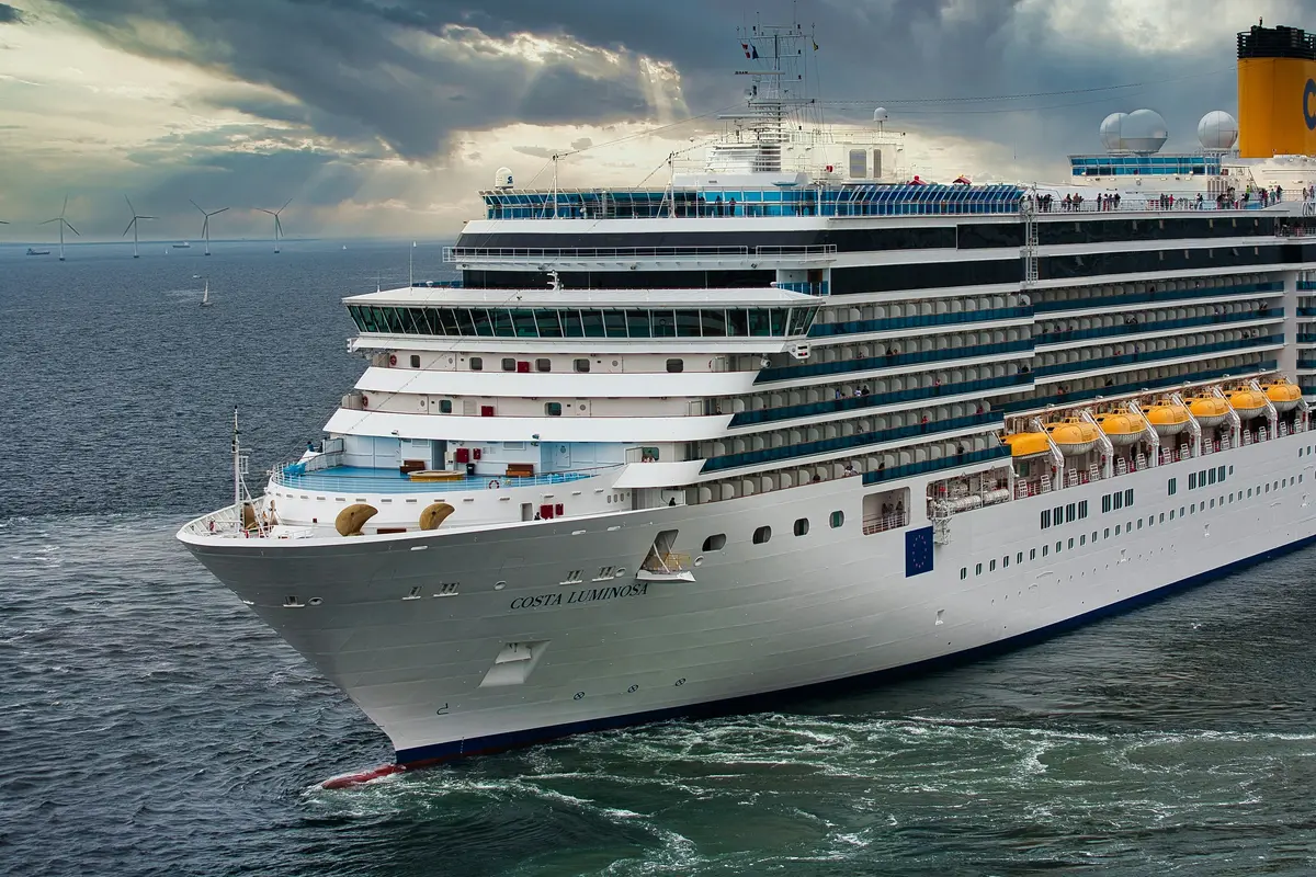 Carnival Cruise: Federal Jury Orders $300,000 Payout to Injured Passenger
