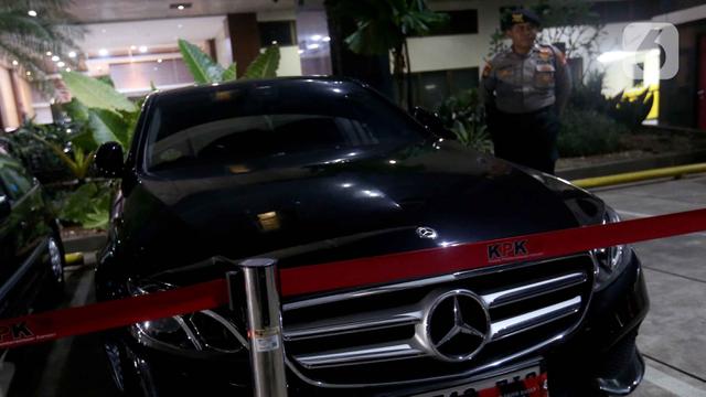 KPK Sita Belasan Kendaraan Bermotor dan Sepeda dalam OTT Imigrasi Jakarta Barat