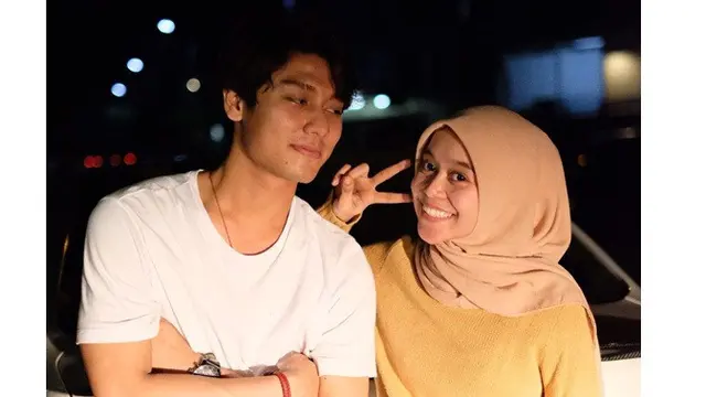 Resmi Berpacaran, Ini 7 Potret Mesra Rizky Billar dan Lesty Kejora