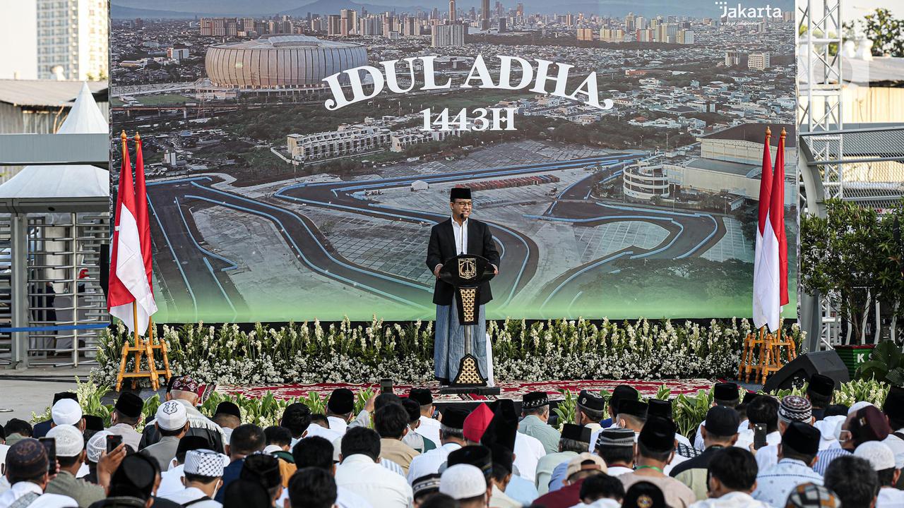 FOTO: Ribuan Umat Muslim Salat Idul Adha di Jakarta International Stadium