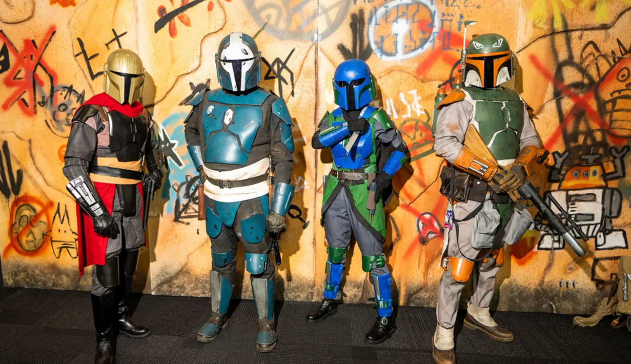Para profesional dalam industri ini memandang NYCC sebagai acara serius. Jumlah pengunjung yang hadir bisa lebih dari 130.000 tiap harinya. (Photo by Charles Sykes/Invision/AP)