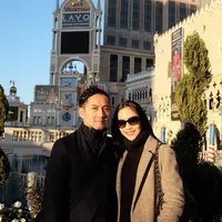 Kabar bahagia ini disampaikan langsung oleh Aldi Bragi lewat akun Instagramnya. Memang, Aldi tidak menuliskan pengumuman panjang soal kelahiran anak lelakinya yang satu ini. (Instagram/ririndwiariyanti)