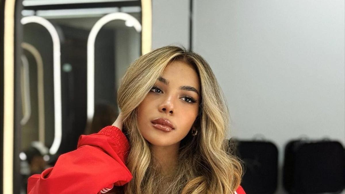 Gaya Winter Look Zsa Zsa Utari Saat Liburan di Swiss Panen Pujian, Intip 5 Potret Manisnya
