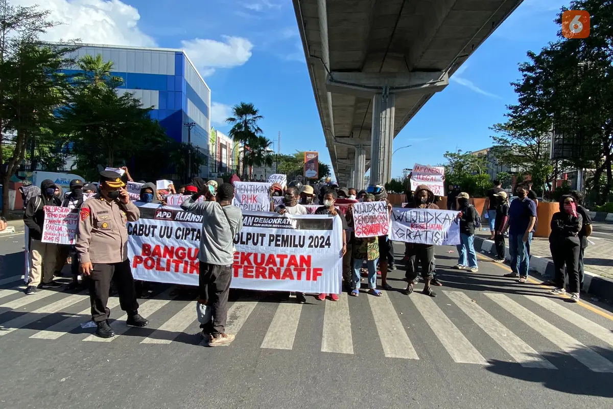 Demo mahasiswa Papua di Makassar dalam rangka Hari Buruh (Liputan6.com/Fauzan)