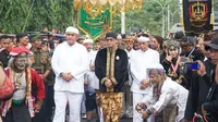 Melihat Kemeriahan Kirab Panji dan Mahkota Kemaharajaan Sunda di Bogor