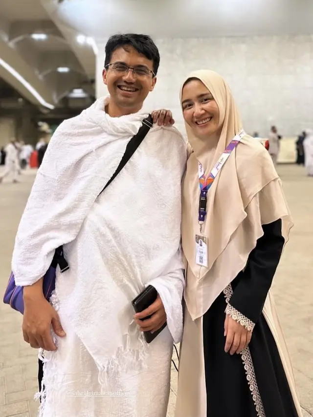 Sahrul Gunawan bersama sang istri Dine Mutiara